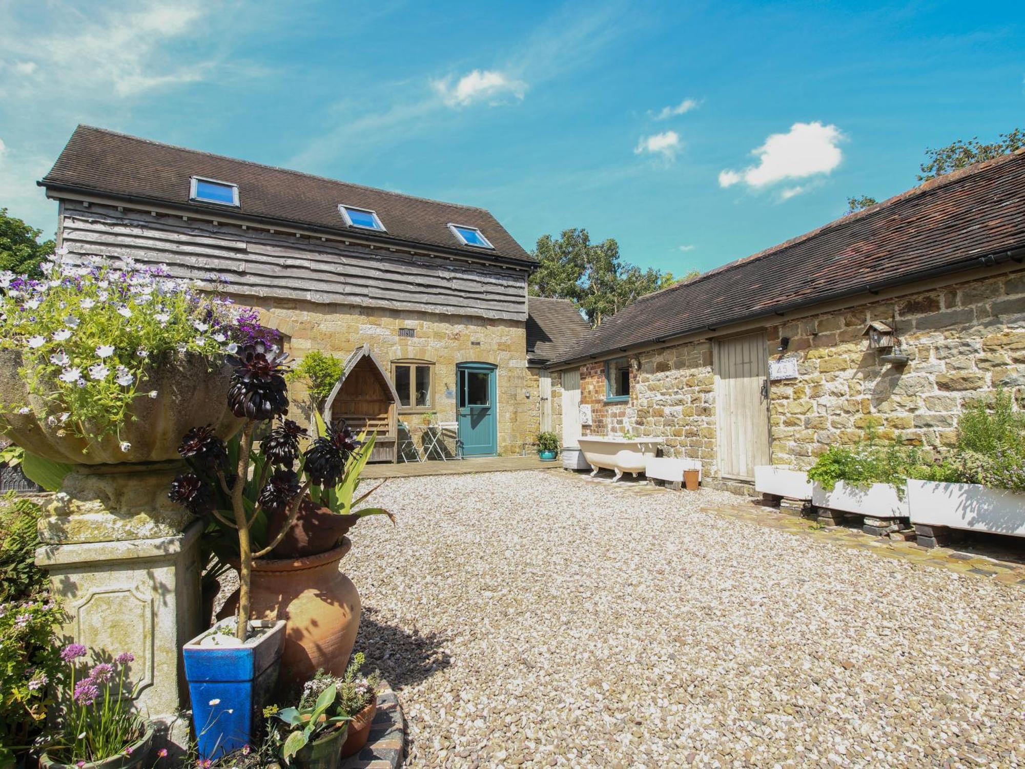 Foxholes Barn Villa Kidderminster Exterior photo