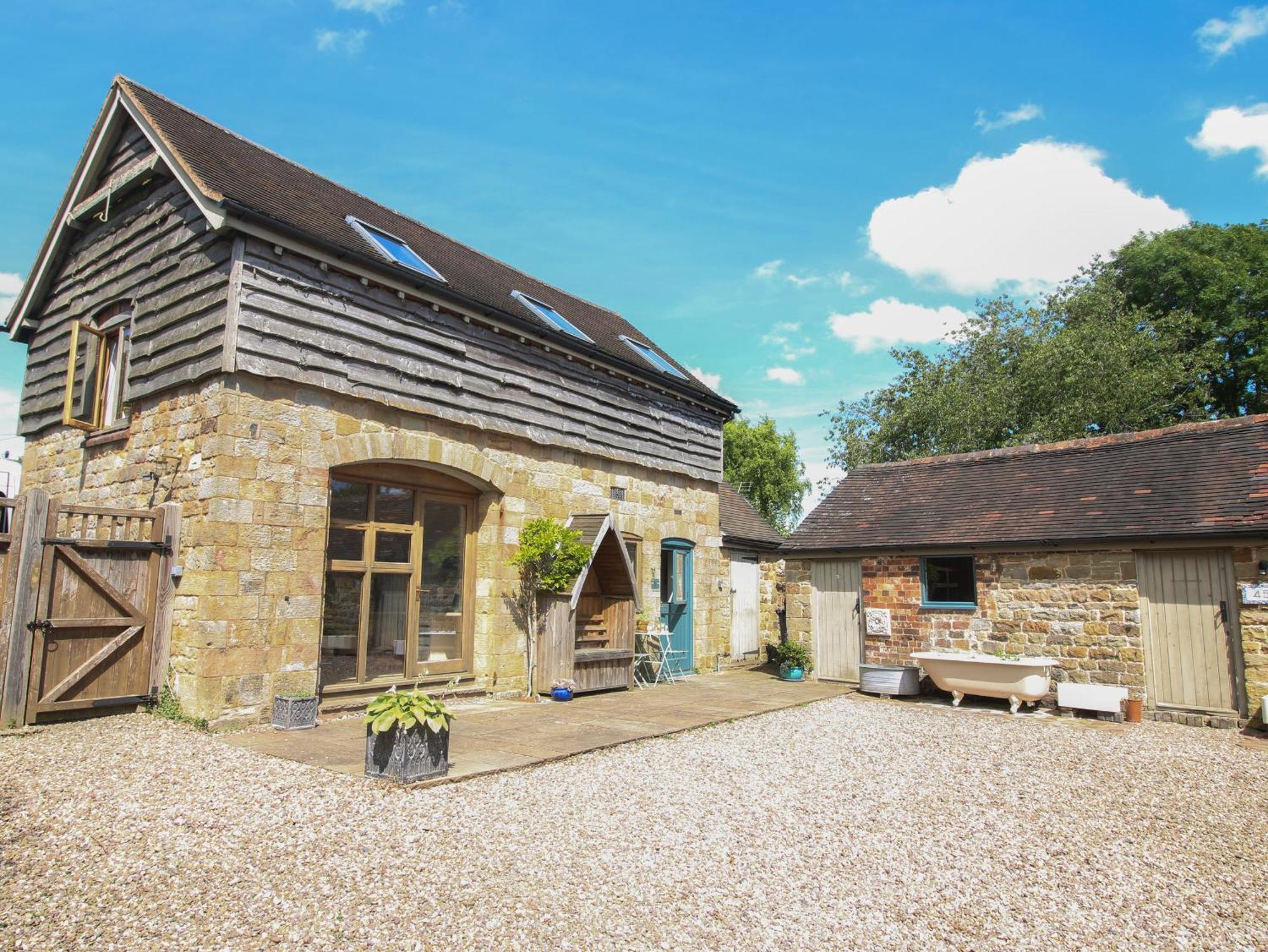 Foxholes Barn Villa Kidderminster Exterior photo