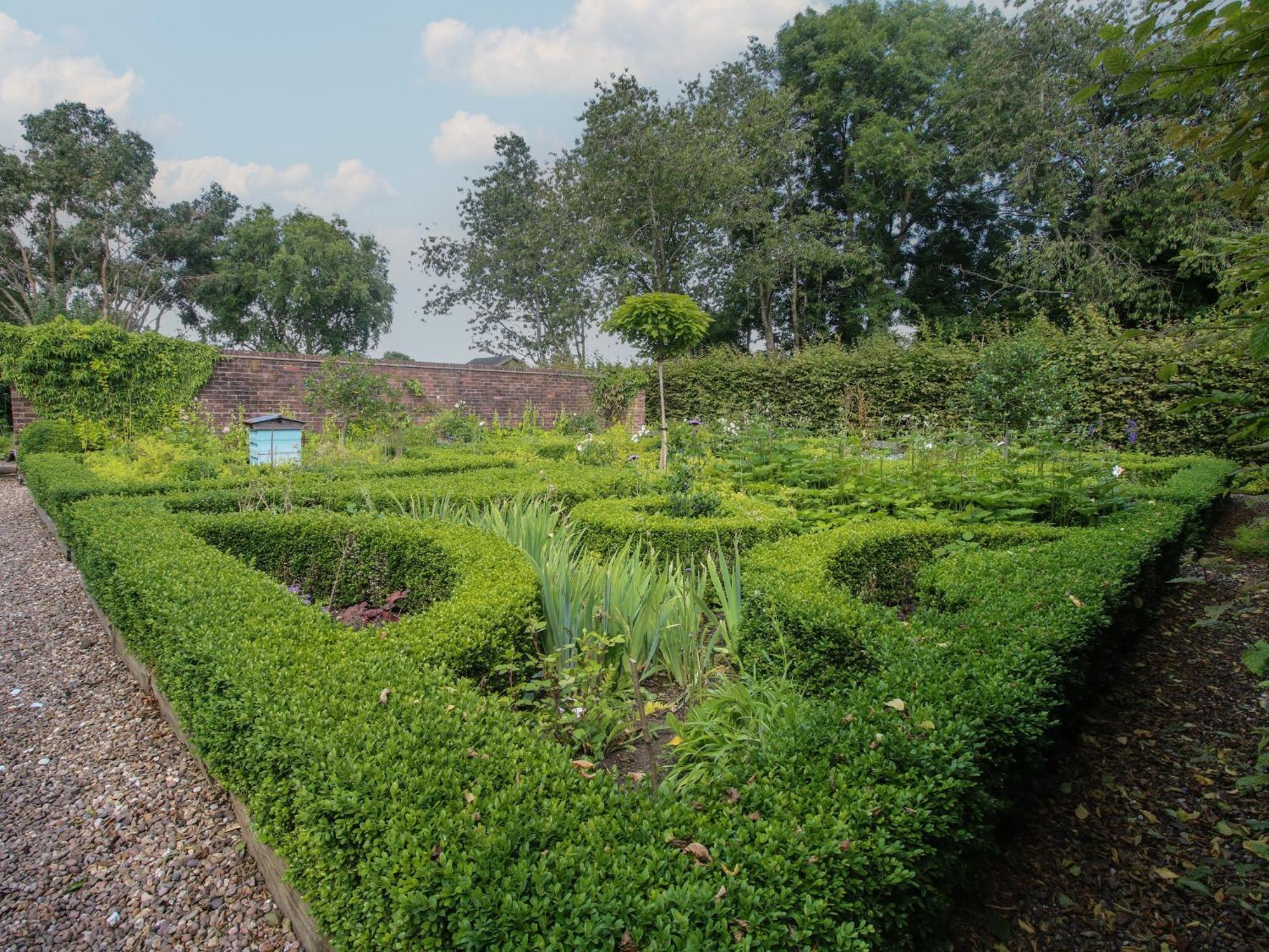 Foxholes Barn Villa Kidderminster Exterior photo